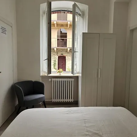 Front Apartments, Lejlighed