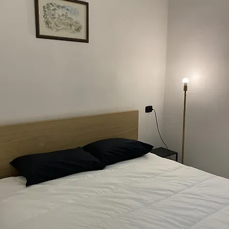 Front Apartments, Lecco