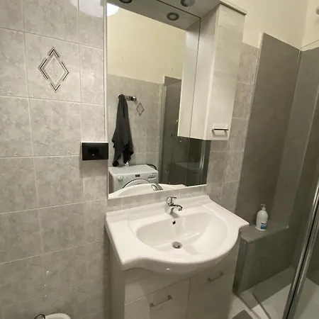 דירה Front Apartments, לקו