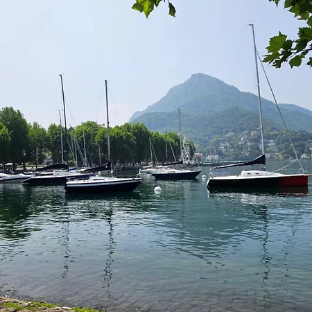 شقة Front Apartments, *