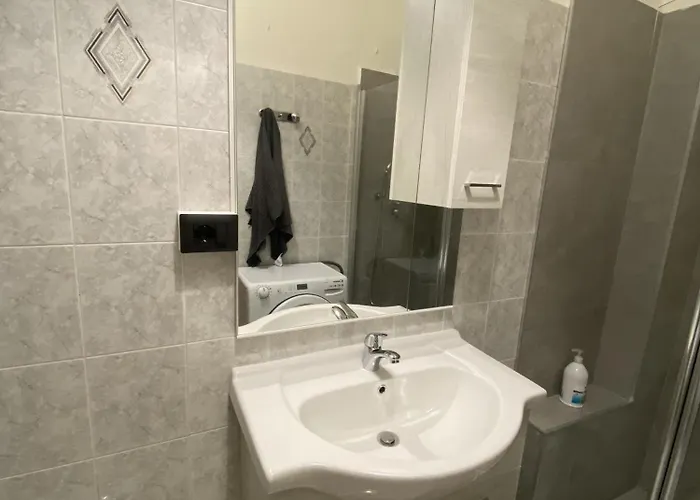 Appartement Front Apartments, Lecco