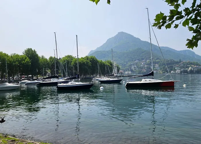 Apartman Front Apartments, *