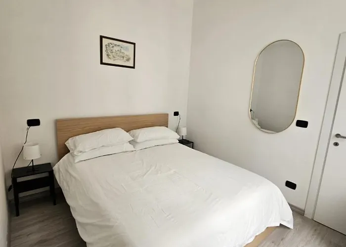 Appartement Front Apartments, Lecco